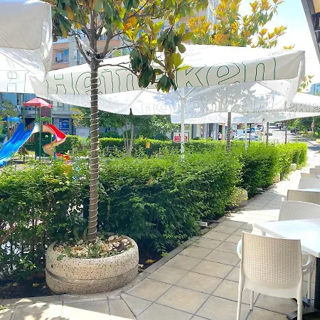 شقة Bright For 5 Guests With Free Parking